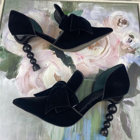 Tory Burch Clara Velvet Bow Pointed Toe Heels in Black Size 10. - Picture 6 of 14